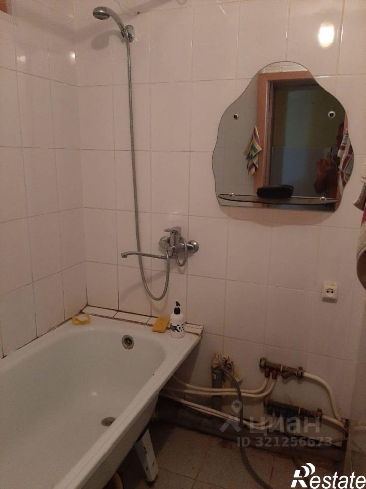 3-комн квартира улица Николая Ветошникова, 64,  д. 64