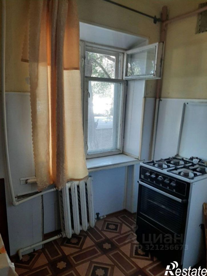 3-комн квартира улица Николая Ветошникова, 64,  д. 64