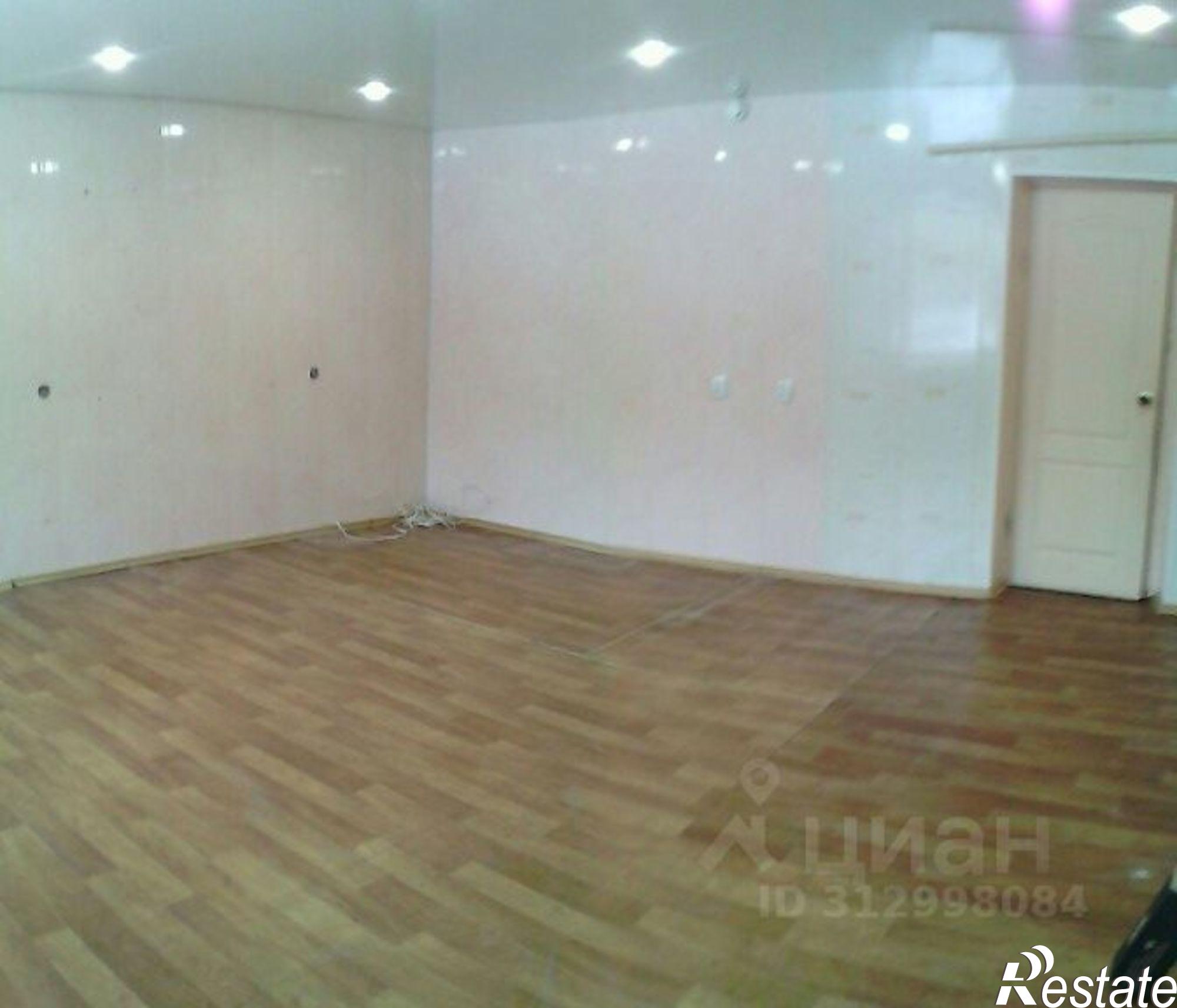 Купить помещение свободного назначения за 3 600 000 рублей на ул Космонавтов, 8