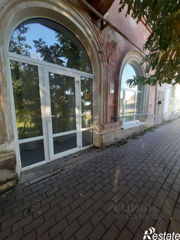 Помещение свободного назначения ул Космонавта Комарова, 27,  д. 27