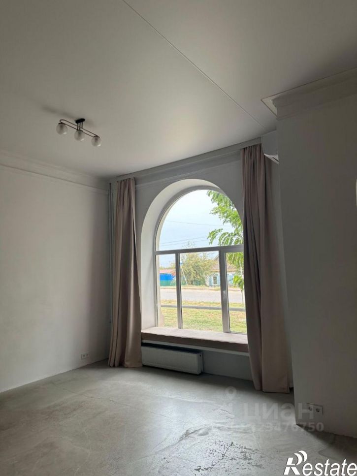 Помещение свободного назначения ул Космонавта Комарова, 27,  д. 27