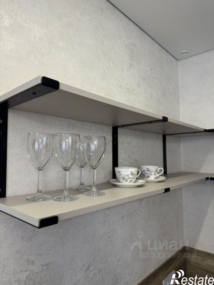 2-комн квартира Автомобильная улица, 8,  д. 8