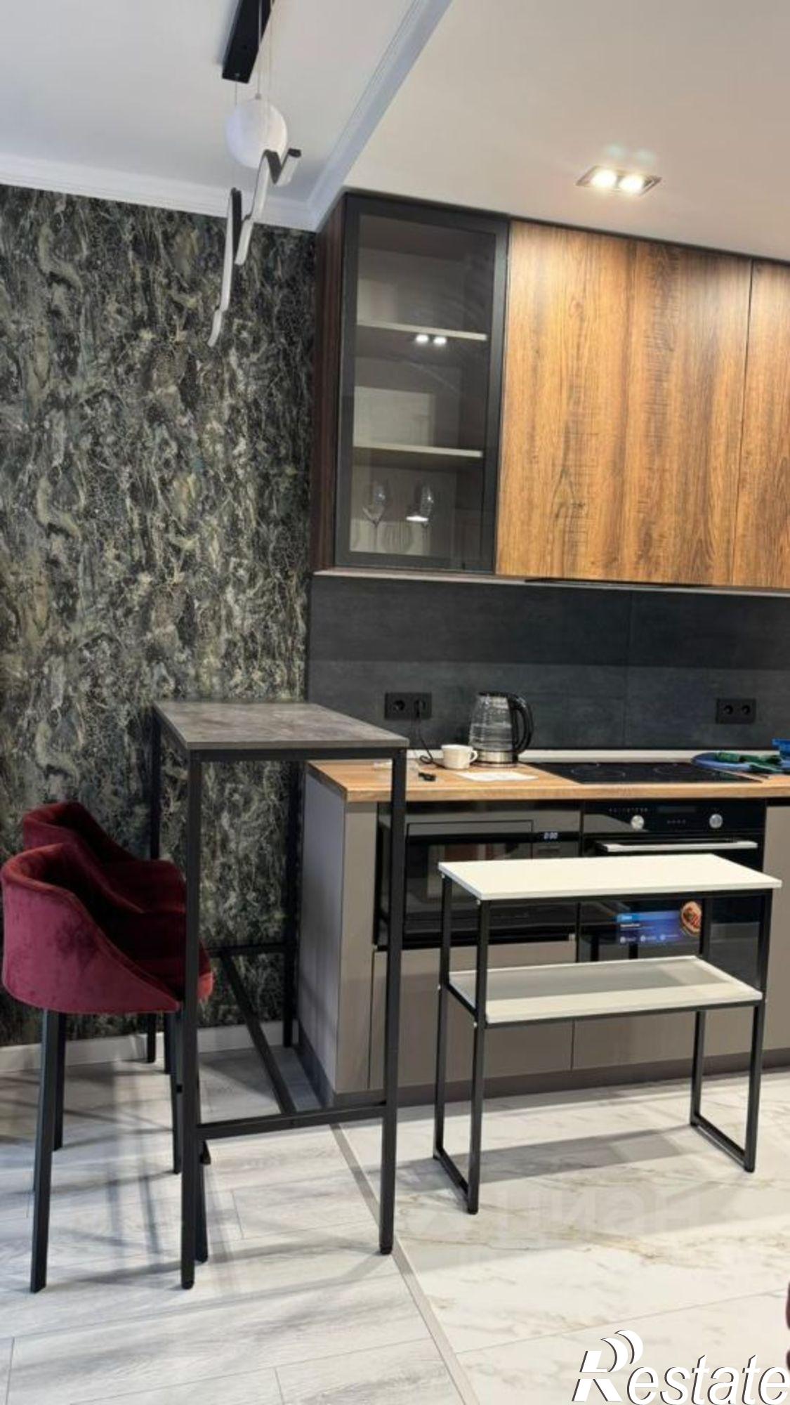 Купить квартиру за 6 000 000 рублей на Васильковая улица, 7