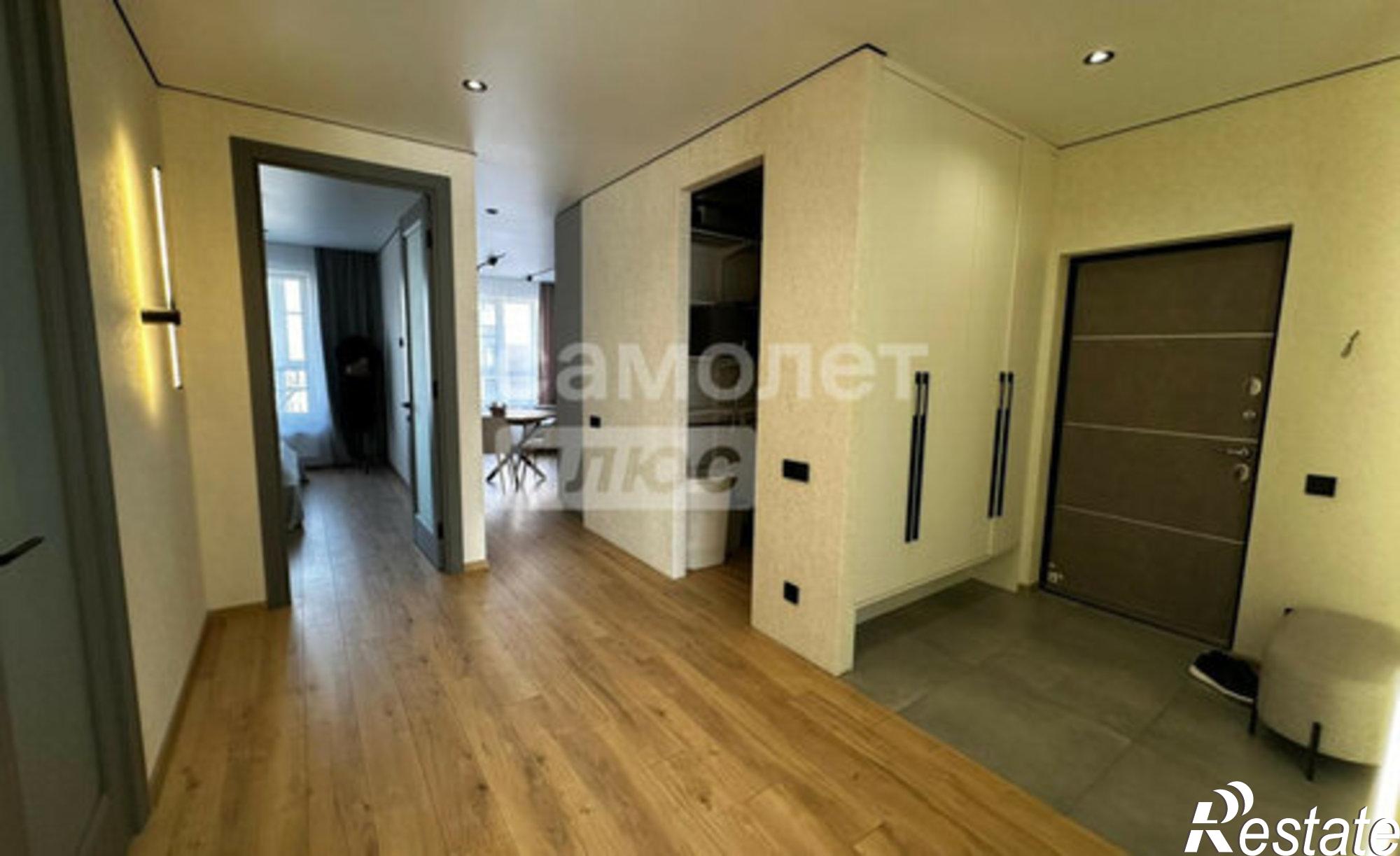 Купить квартиру за 9 900 000 рублей на Автомобильная улица, 8