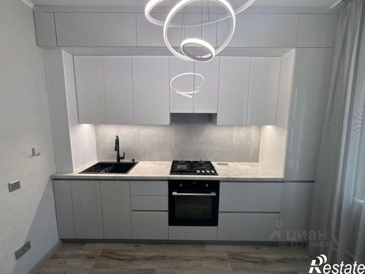 2-комн квартира улица Безжонова, 82 к1,  д. 82 к1