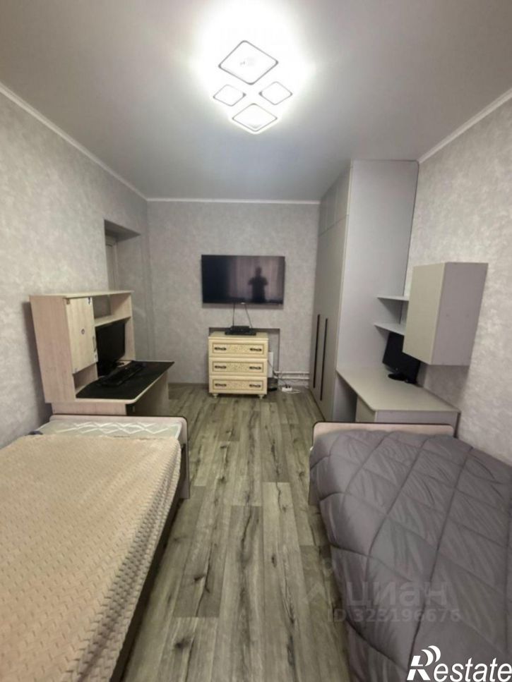 2-комн квартира улица Безжонова, 82 к1,  д. 82 к1