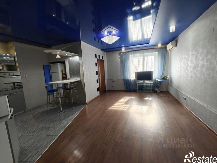 4-комн квартира улица Николая Островского, 140,  д. 140