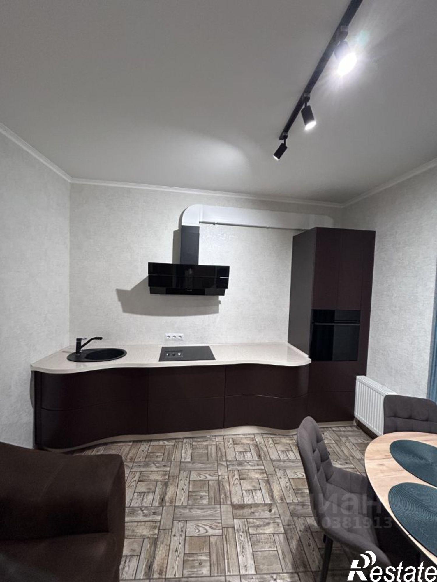 Сдать квартиру за 40 000 рублей на улица Бабефа, 6В к3