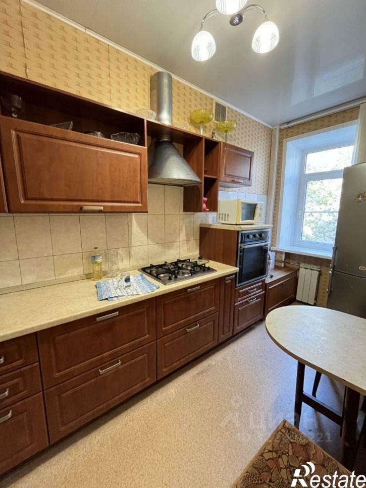 2-комн квартира Астрахань, Советская улица, 17