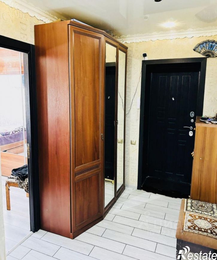 2-комн квартира Астрахань, улица Безжонова, 2