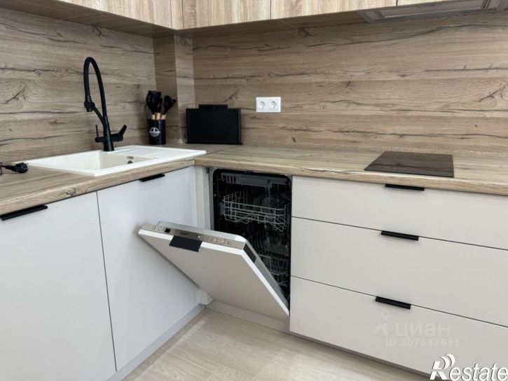 2-комн квартира Астрахань, улица Бехтерева, 2Б