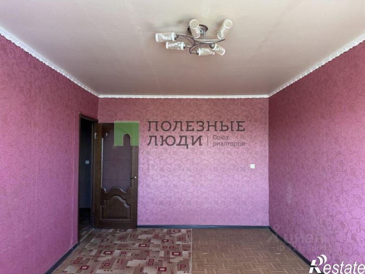 3-комн квартира Астрахань г., Кировский