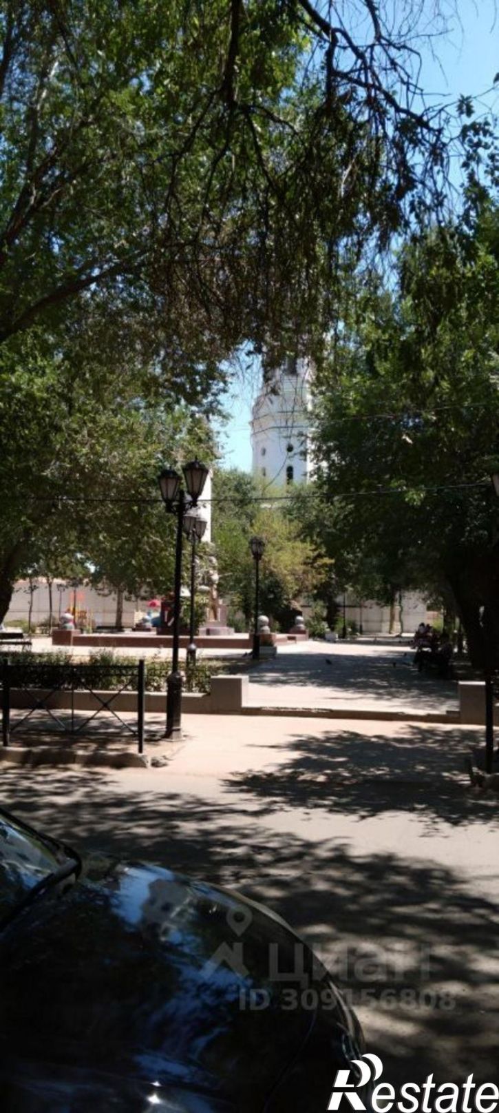 3-комн квартира улица Михаила Аладьина, 8,  д. 8