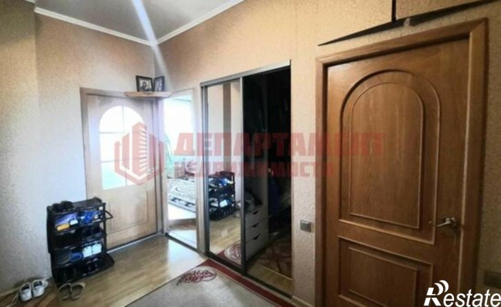 3-комн квартира улица Адмирала Нахимова, 95,  д. 95