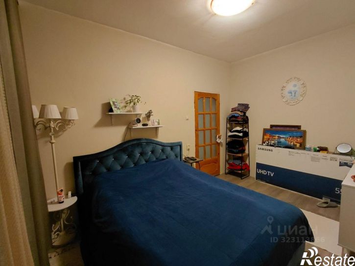 3-комн квартира улица Валерии Барсовой, 15 к1,  д. 15 к1