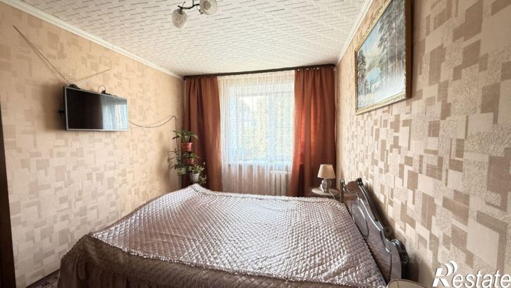 3-комн квартира улица 11-й Красной Армии, 8,  д. 8