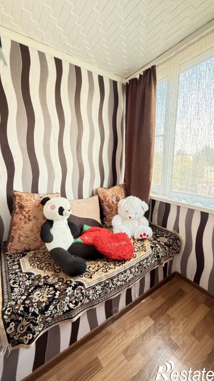 3-комн квартира улица 11-й Красной Армии, 8,  д. 8