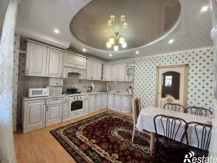 3-комн квартира Астрахань г., Советский