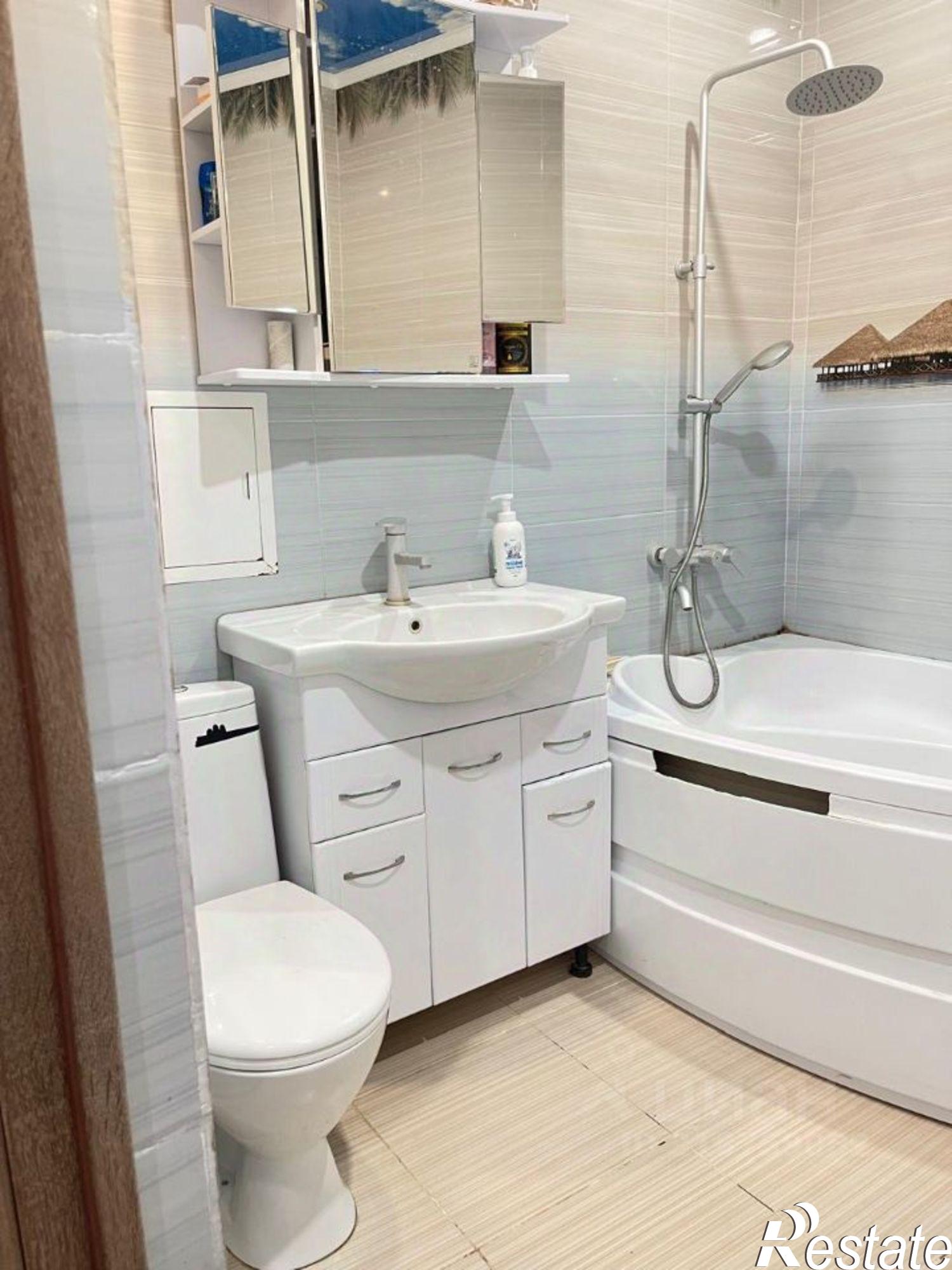 Купить квартиру за 3 900 000 рублей на улица Космонавта Комарова, 132