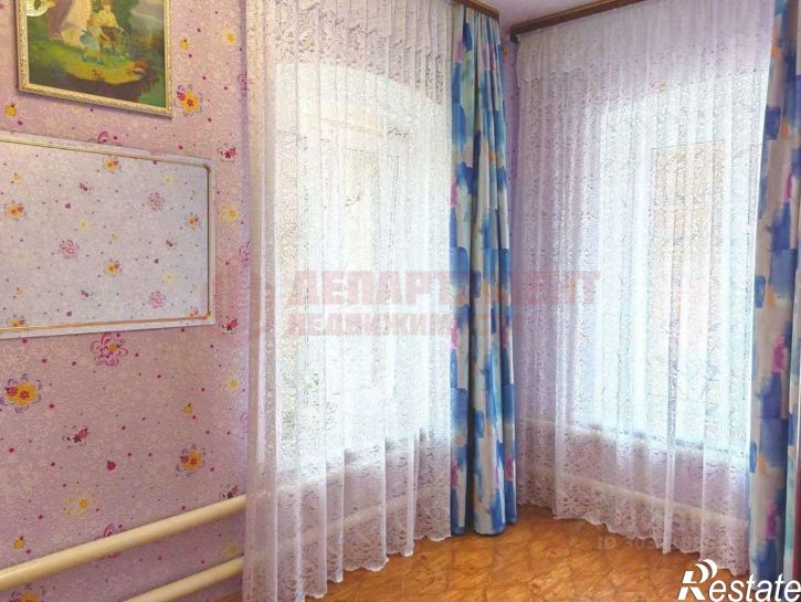 3-комн квартира улица Дантона, 4/49,  д. 4/49