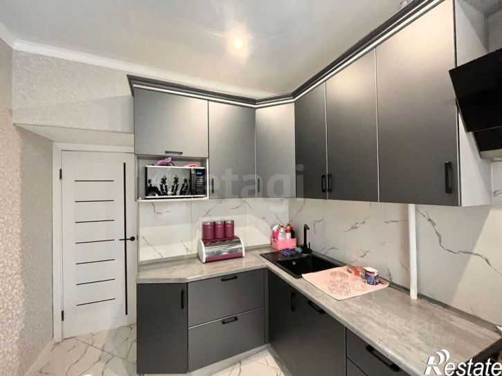 3-комн квартира улица Валерии Барсовой, 15 к4,  д. 15 к4