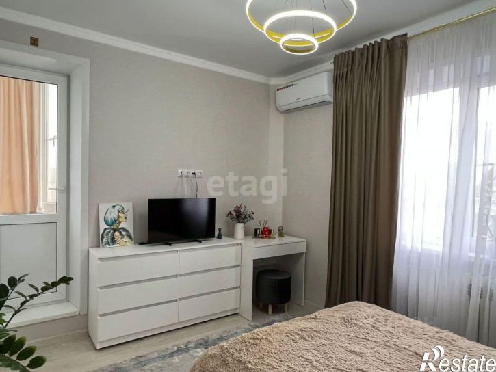 2-комн квартира улица Николая Островского, 152 к2,  д. 152 к2