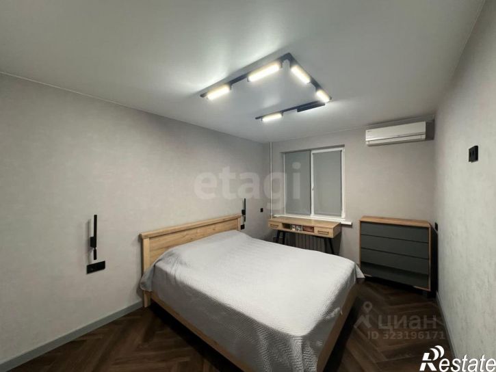 2-комн квартира улица Куликова, 40 к1,  д. 40 к1
