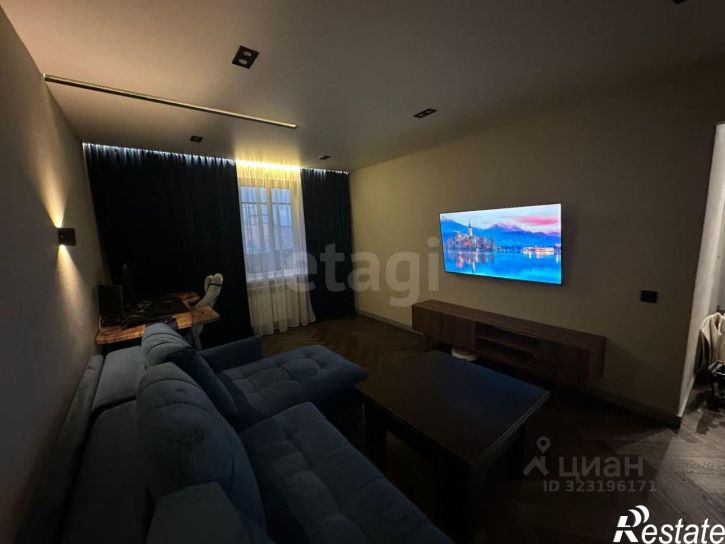 2-комн квартира улица Куликова, 40 к1,  д. 40 к1