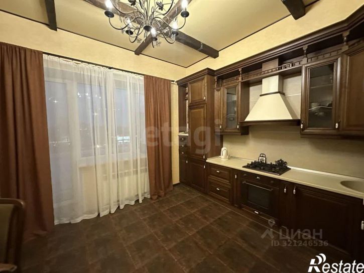 2-комн квартира улица Латышева, 7В,  д. 7В