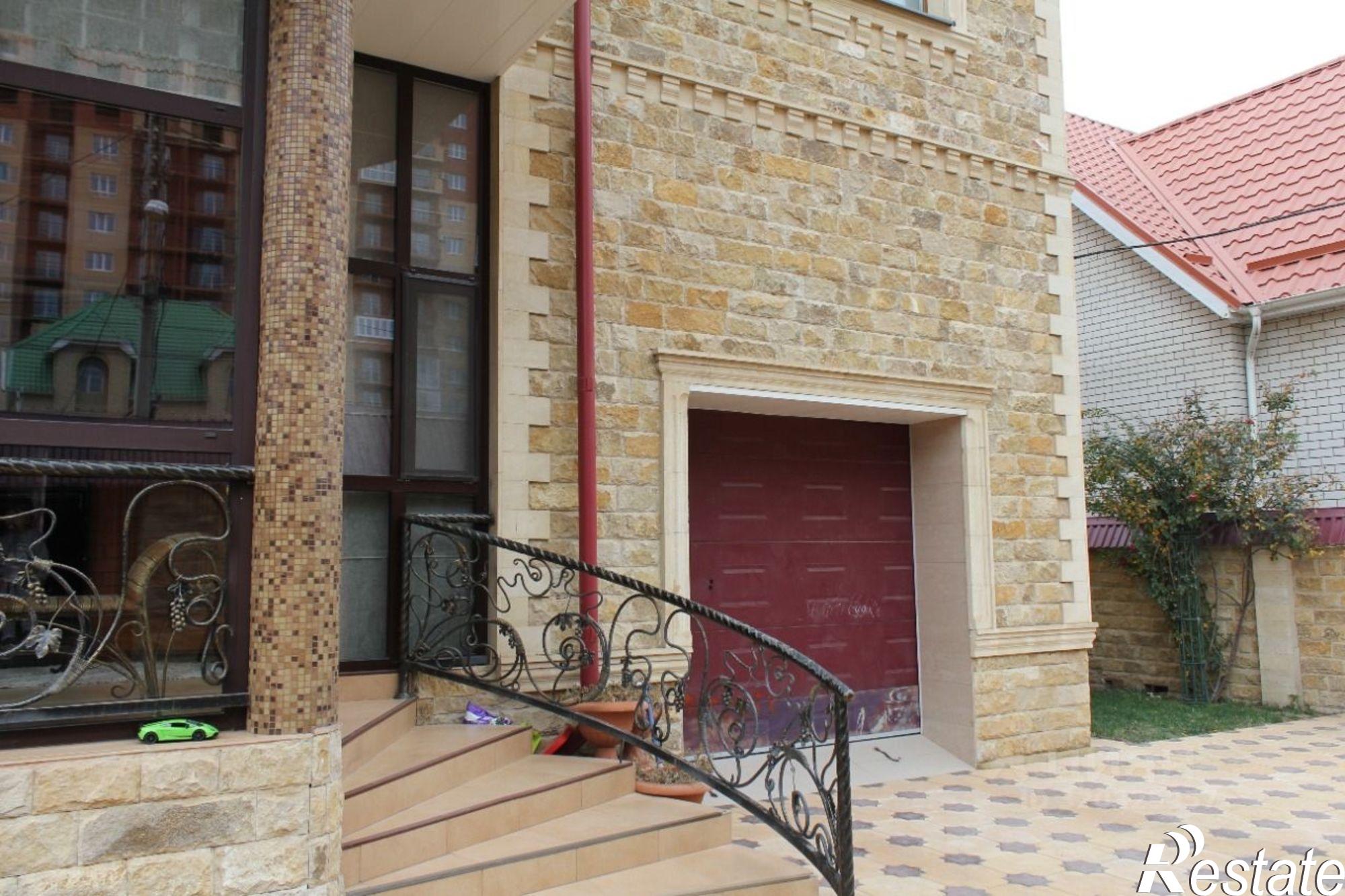 Купить дачу, дом, коттедж за 65 000 000 рублей на 1-й Аршанский переулок, 9