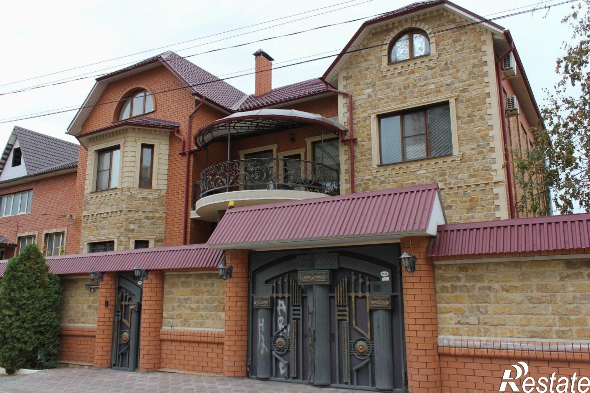 Купить дачу, дом, коттедж за 65 000 000 рублей на 1-й Аршанский переулок, 9