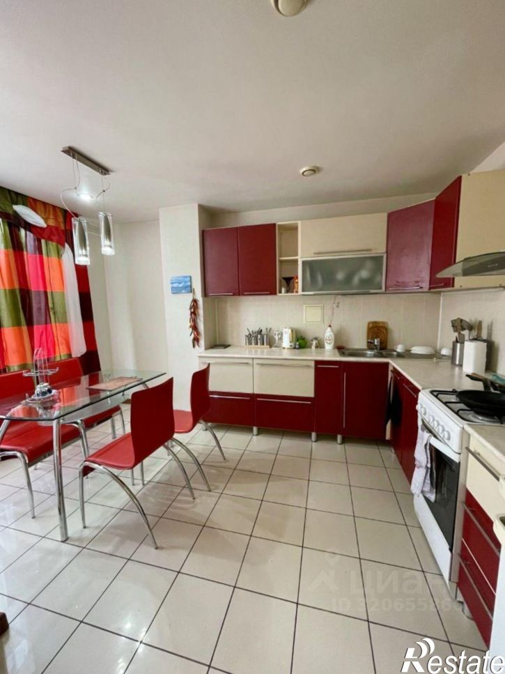 4-комн квартира улица Сун-Ят-Сена, 63,  д. 63