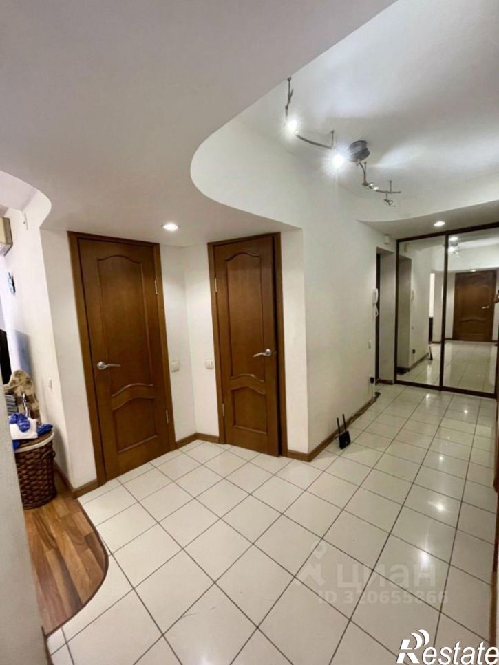 4-комн квартира улица Сун-Ят-Сена, 63,  д. 63