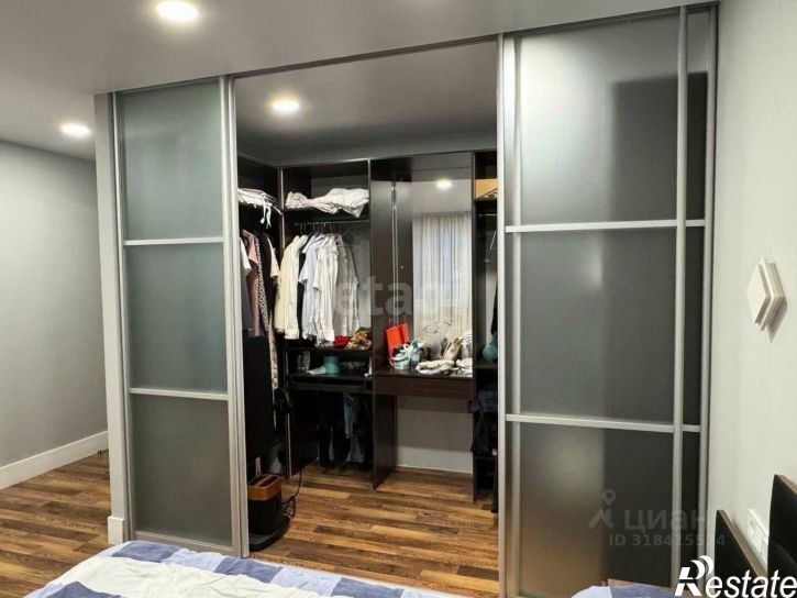 4-комн квартира улица Сен-Симона, 42 к5,  д. 42 к5