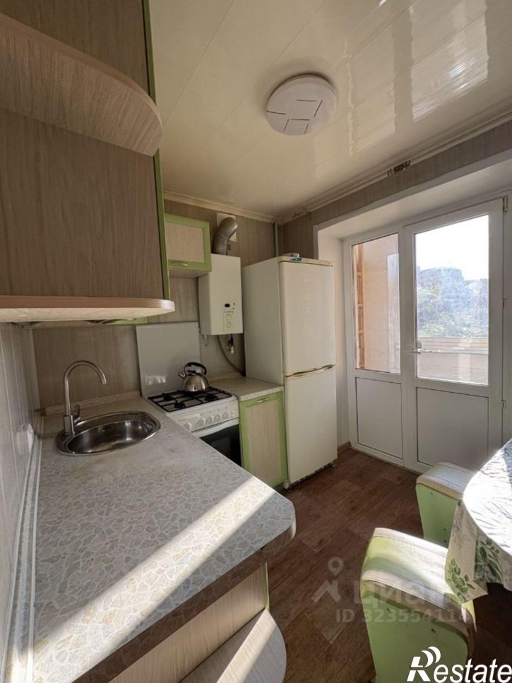 3-комн квартира Астрахань, Боевая улица, 40