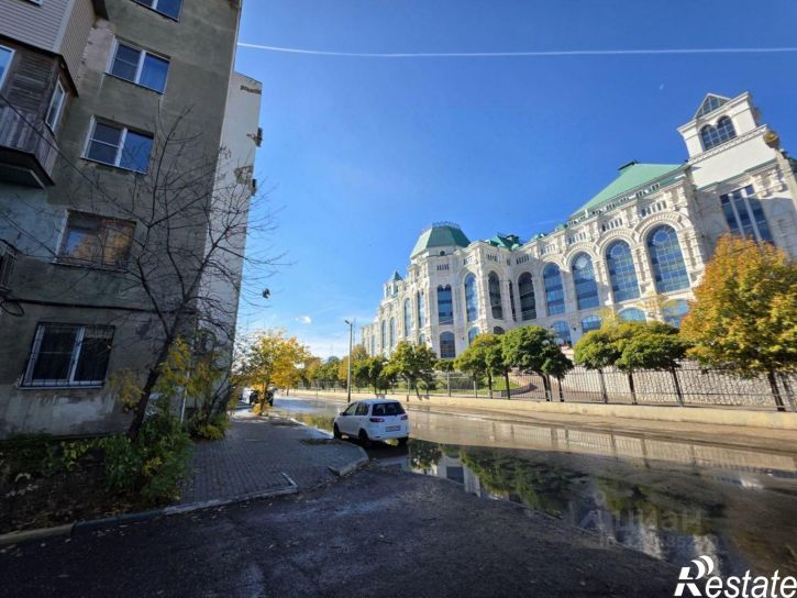 2-комн квартира Коммунистическая улица, 60,  д. 60