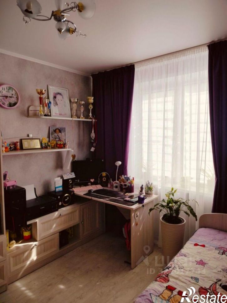 3-комн квартира Астрахань г., Ленинский