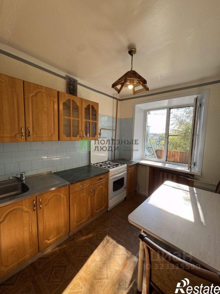 3-комн квартира улица Космонавтов, 16,  д. 16