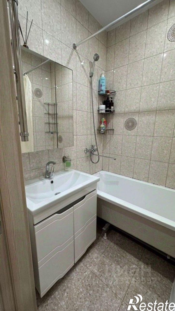 2-комн квартира Астрахань г., Ленинский