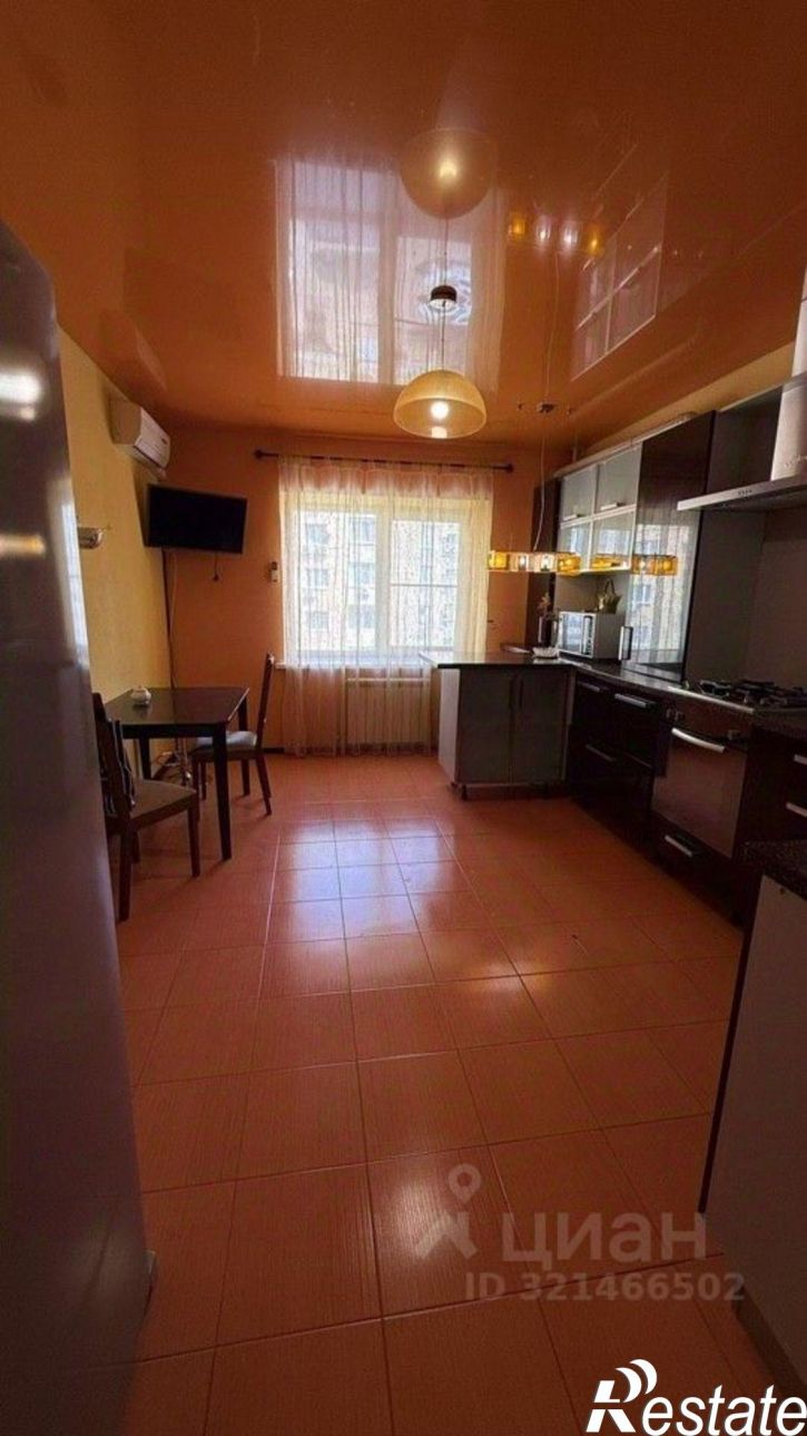 2-комн квартира Астрахань г., Советский