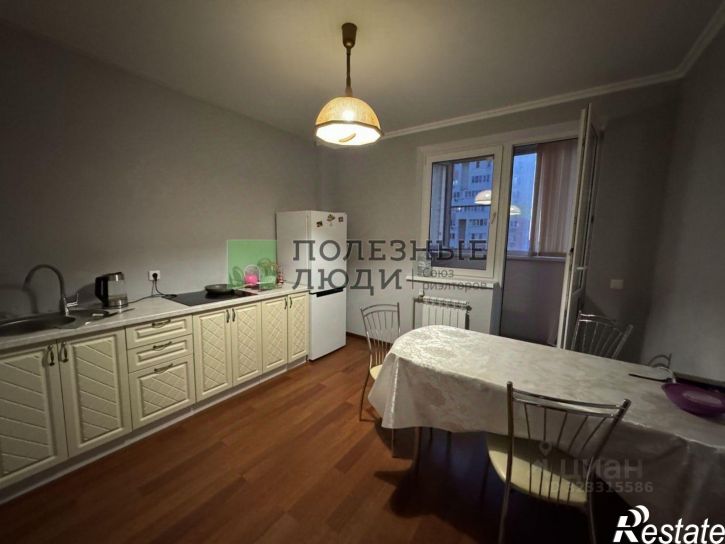 2-комн квартира Астрахань г., Кировский