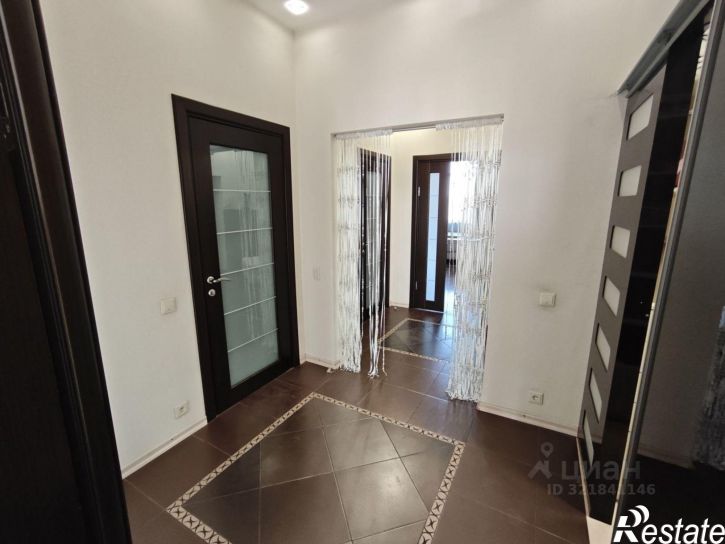 3-комн квартира Астрахань г., Кировский