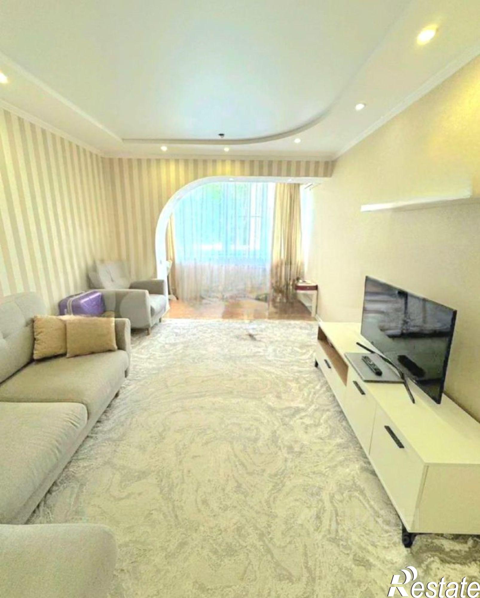 Купить квартиру за 4 100 000 рублей на ул Хибинская, 4