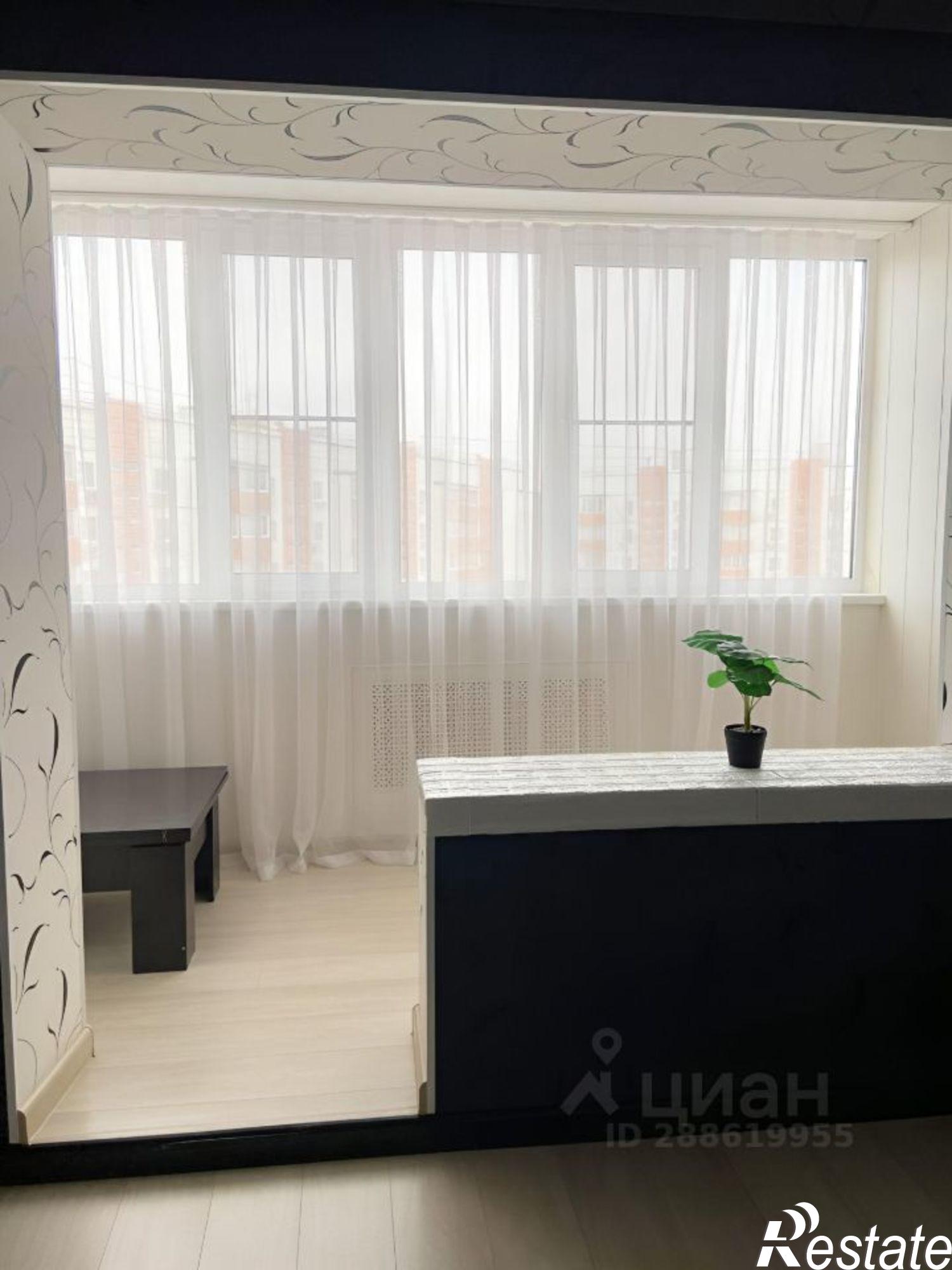 Сдать квартиру за 28 000 рублей на улица Валерии Барсовой, 15 к1