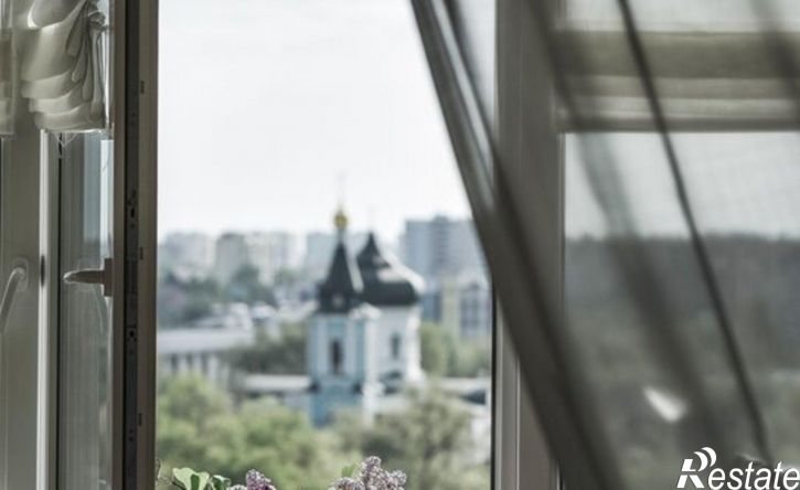 3-комн квартира ул Чугунова, 18/1,  д. 18/1