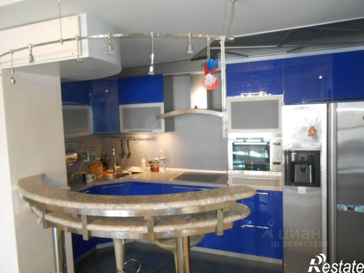 4-комн квартира проспект Губернатора Анатолия Гужвина, 3,  д. 3