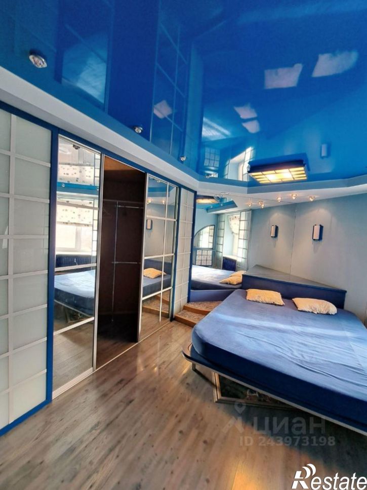 4-комн квартира проспект Губернатора Анатолия Гужвина, 3,  д. 3