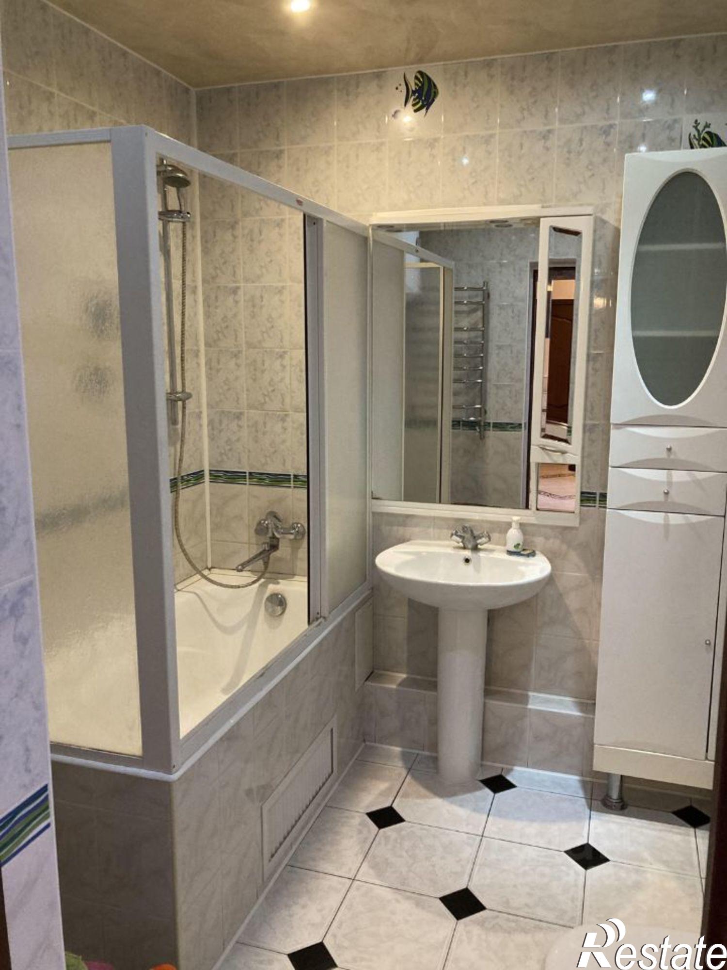 Купить квартиру за 11 999 000 рублей на улица Чугунова, 21