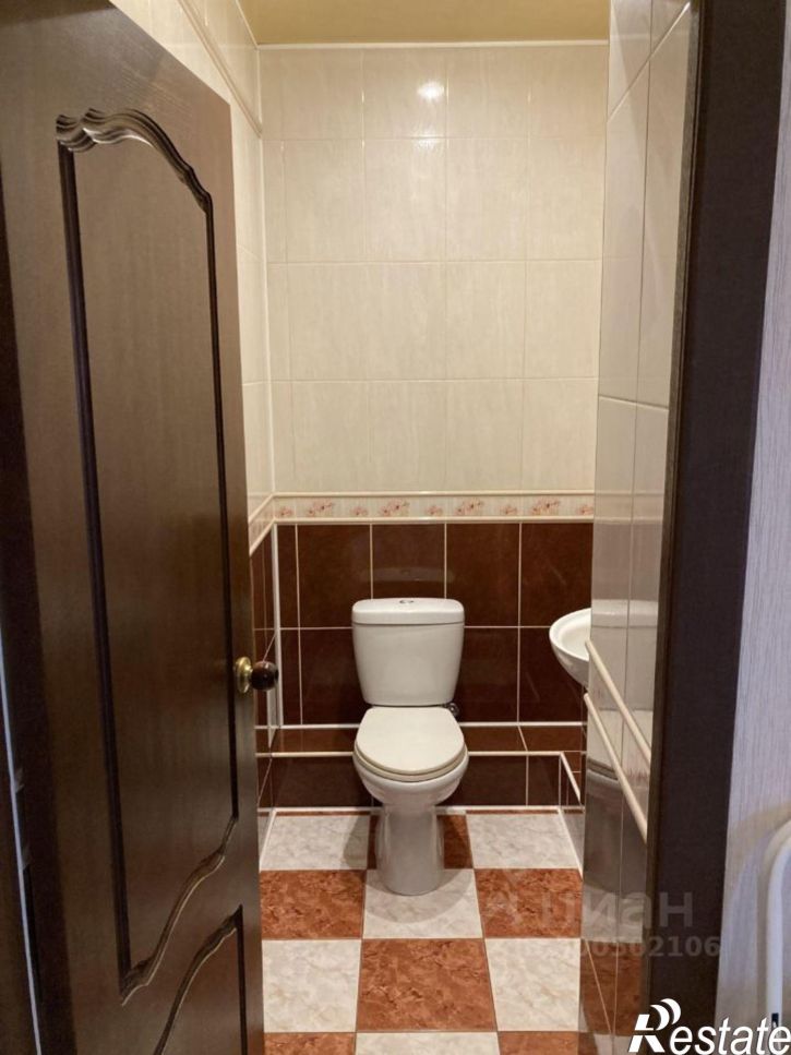 3-комн квартира улица Чугунова, 21,  д. 21