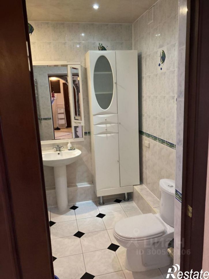 3-комн квартира улица Чугунова, 21,  д. 21